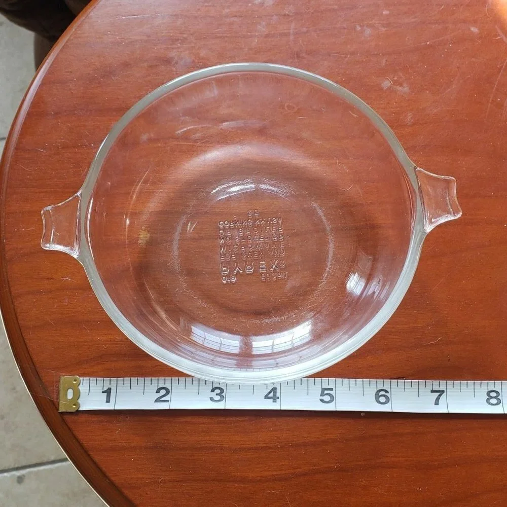 Pyrex small glass Cinderella bowl with lid  handles